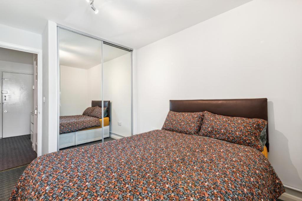 Docklands Cozy View Apartment London Exterior foto